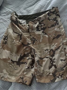The North Face Desert Camo Shorts - Tan/Brown/Black